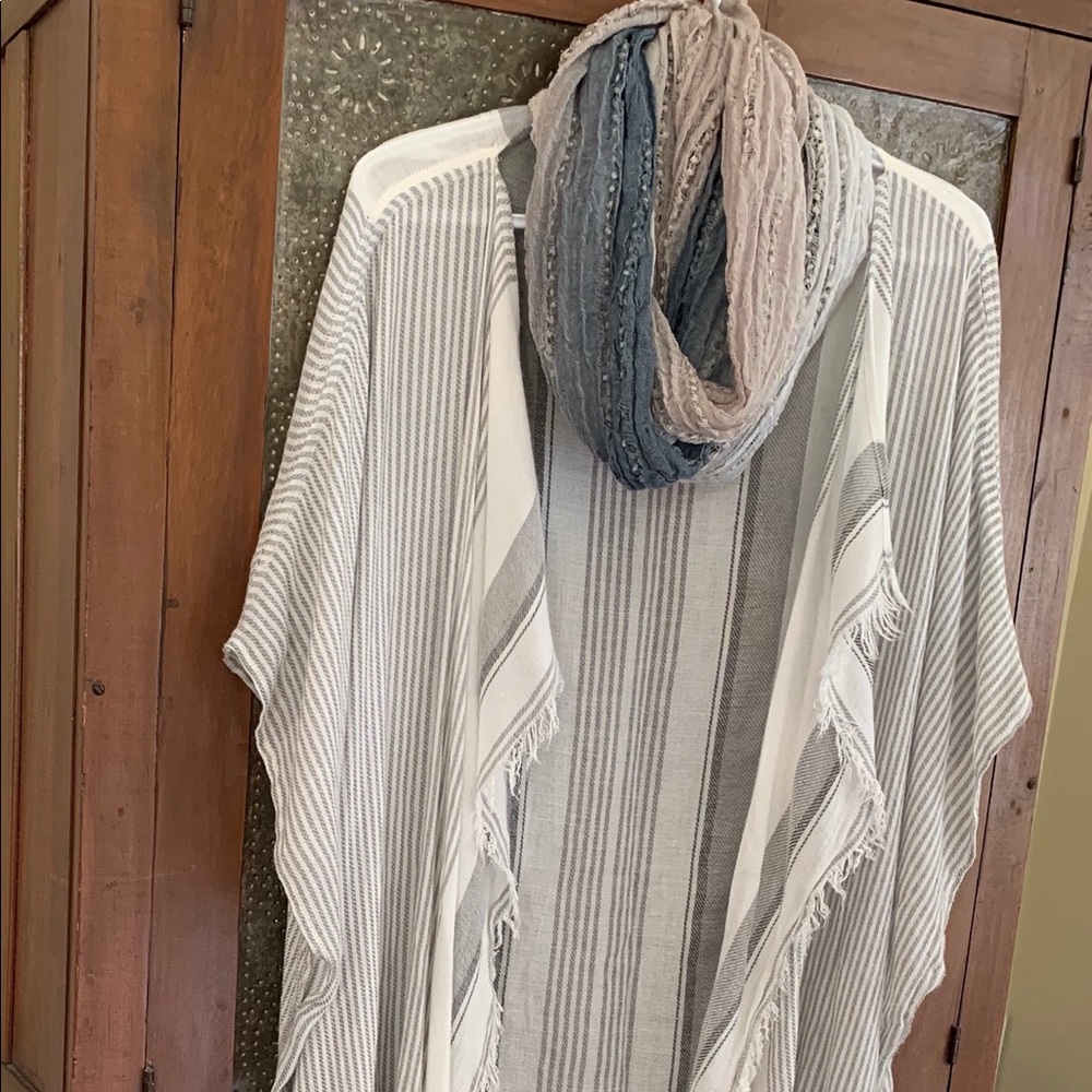 American Eagle Boho Kimono